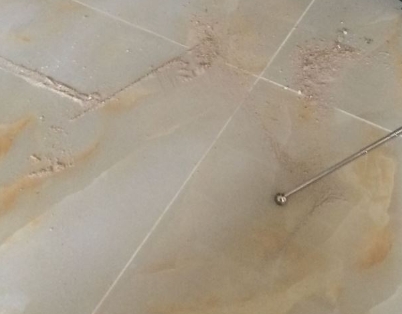 兴和瓷砖空鼓维修公司分享粘合剂选择不当在瓷砖铺贴过程中可能导致以下问题