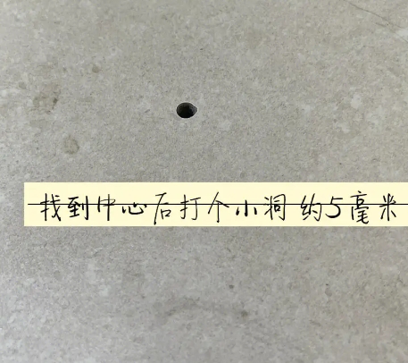兴和瓷砖空鼓维修公司专业解答在瓷砖铺贴过程中，如果砂料搅拌不均匀，将会带来以下问题